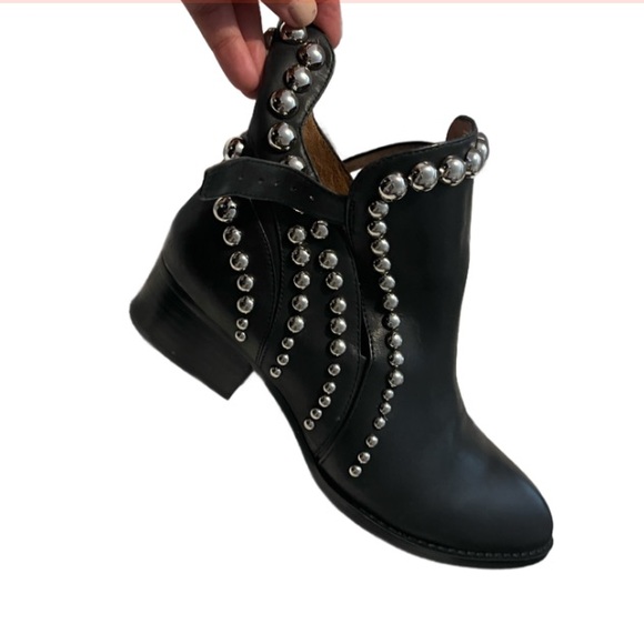 Like NEW Jeffrey Campbell Black Boots - Picture 5 of 6